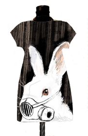 Рокля с принт Rabbit with a gas mask