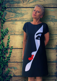 Dress with Print Face Silhouette Red Lips
