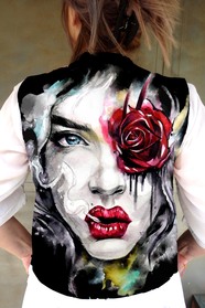 Vest with Print Face and Rose
