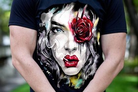 T-shirt Girl with Rose