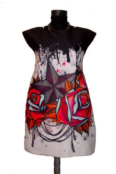 Dress with Print Roses and Star promo