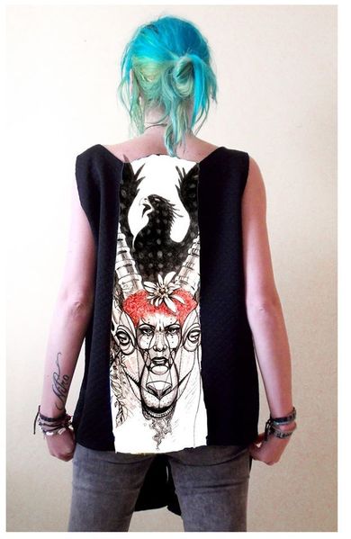 Vest with Print Capricorn